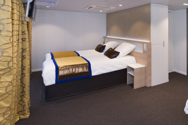 Cat A Stateroom Outside Upper Deck Single