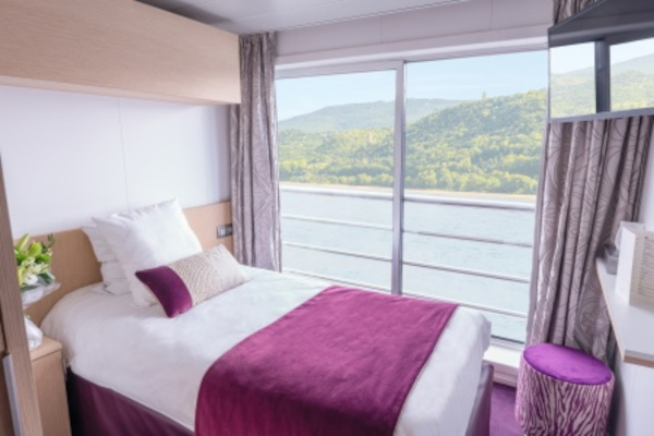 Cat B Stateroom Outside Upper Deck Single