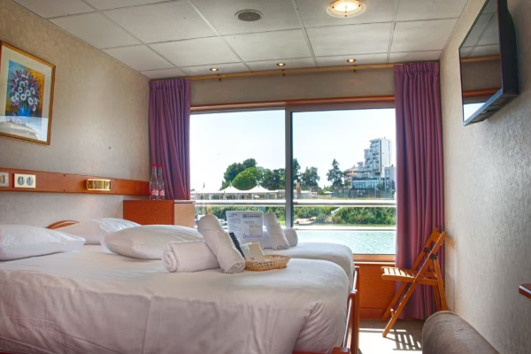 Cat B Stateroom Outside Upper Deck