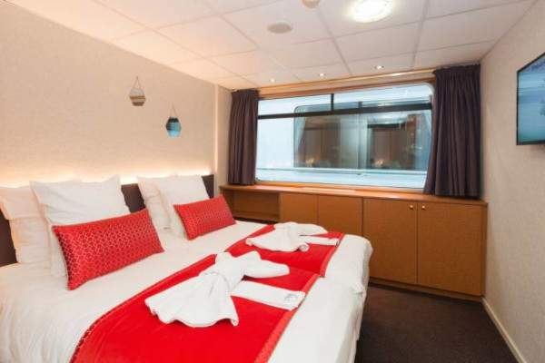 Cat B Stateroom Outside Upper Deck