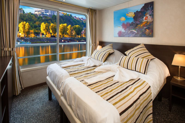 Cat C Stateroom Outside Double Main Deck