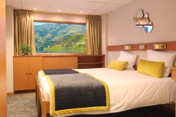 Cat A Stateroom Outside Main Deck Single