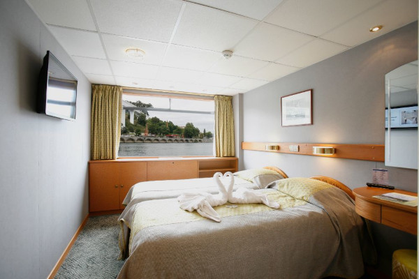 Cat B Stateroom Outside Upper Deck