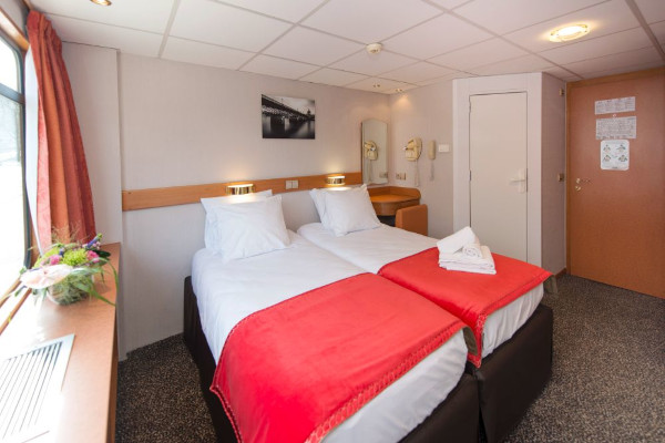 Cat A Stateroom Outside Upper Deck