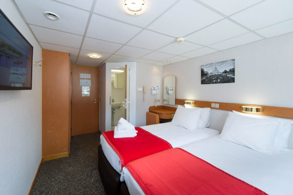 Cat C Stateroom Outside Main Deck