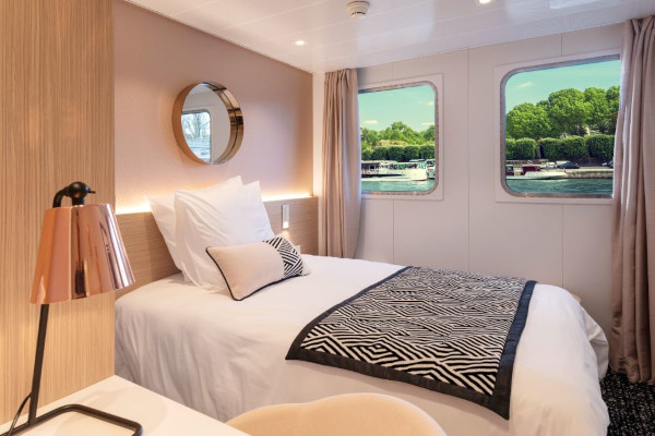 Cat C Stateroom Outside Main Deck Single