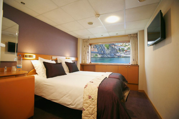 Cat A Stateroom Outside Main Deck