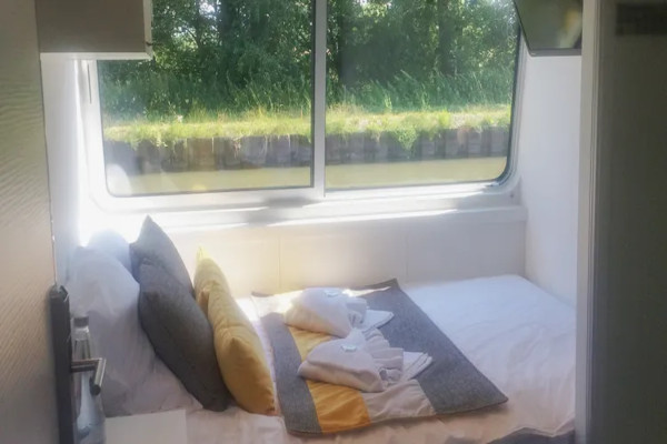 Outside Stateroom Upper Deck Adapted MR