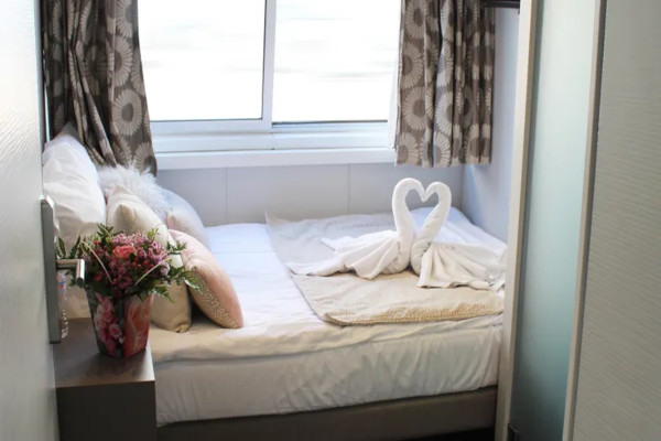 Outside Stateroom Upper Deck Adapted MR