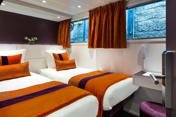 Outside Stateroom Main Deck