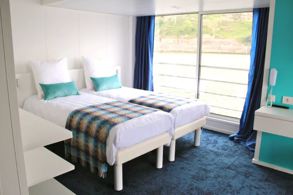 Cat B Stateroom Outside Upper Deck