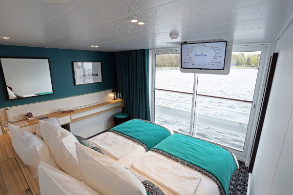 Cat A Stateroom Outside Upper Deck