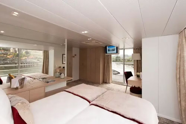 Suite Cat A Upper Deck