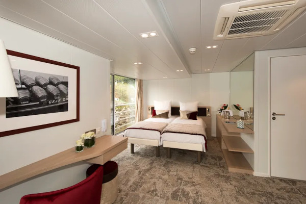 Suite Cat B Intermediate Deck