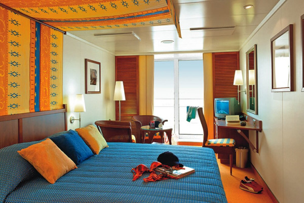 Cosmos Cabin with Balcony